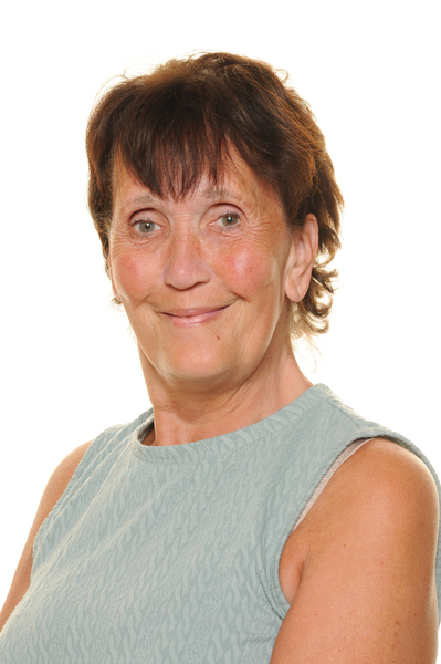 Miss C Holmes